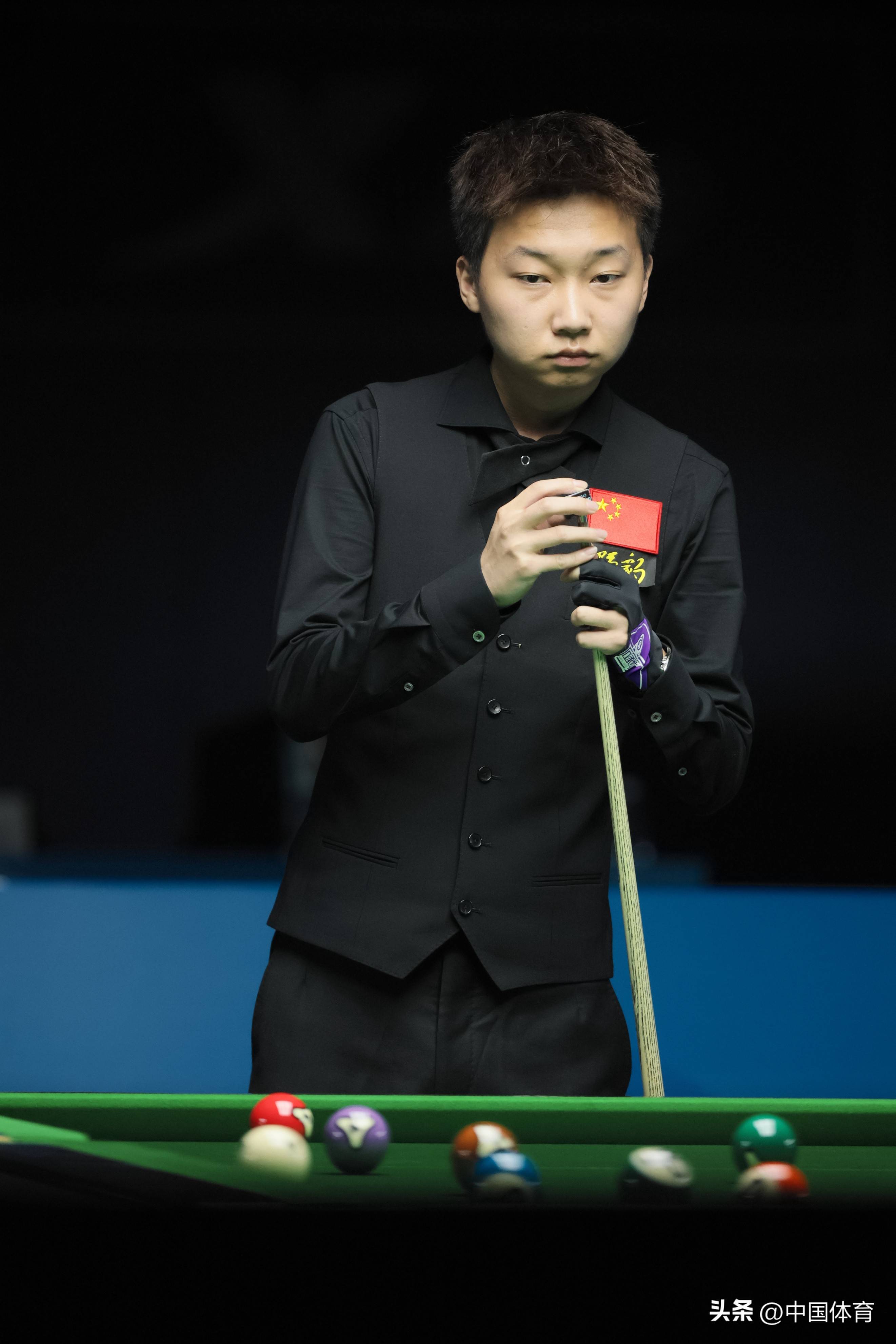 方面逊色不 方面逊色不